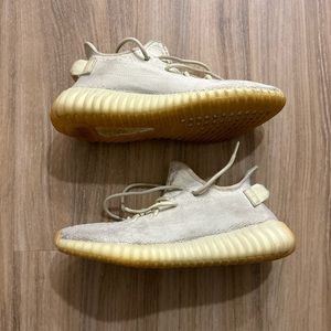 Yeezy Boost 350 V2